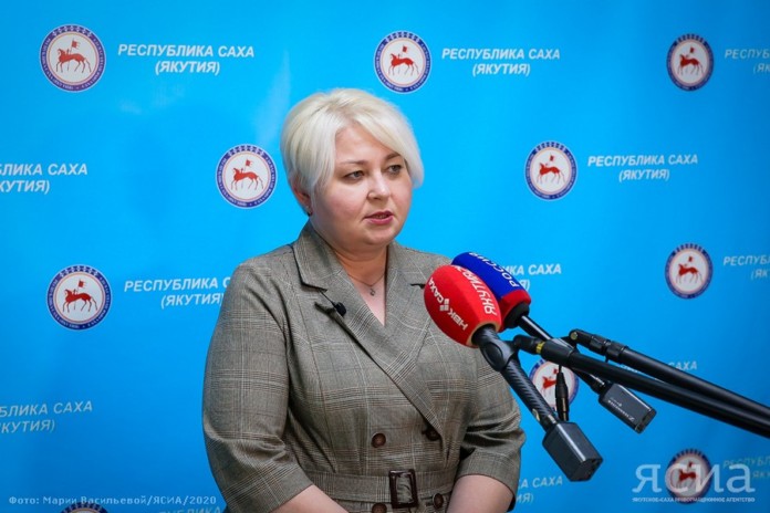 Елена Борисова: Бюджеттан уонна киирбит көмө харчынан 26 ИВЛ аппараата ылыллар