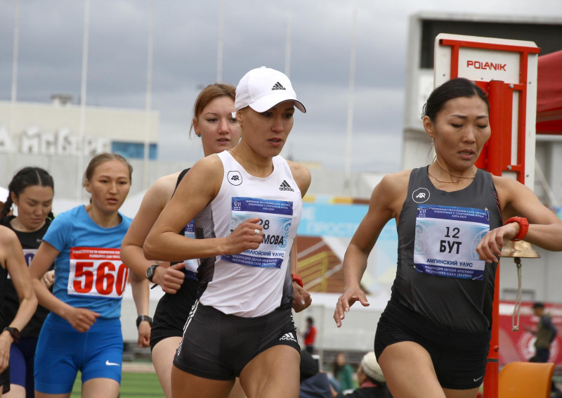 Сардана Трофимова балаҕан ыйын 20 күнүгэр Москватааҕы марафон стардыгар тахсыаҕа