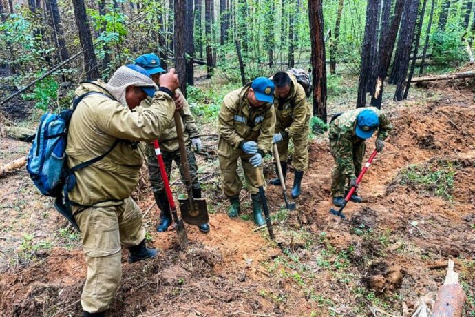 Саха сиригэр сэттэ ойуур баһаара нэһилиэнньэлээх пуун таһыгар баара бэлиэтэнэр