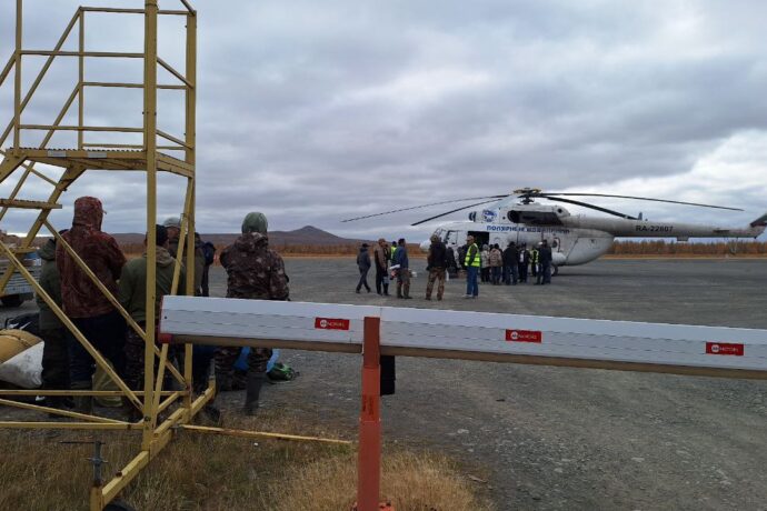 Хаартыска: Эбээн Бытантайга үөрэх дьыла саҕаламмытынан табаһыт оҕолору бөртөлүөтүнэн аҕаллылар