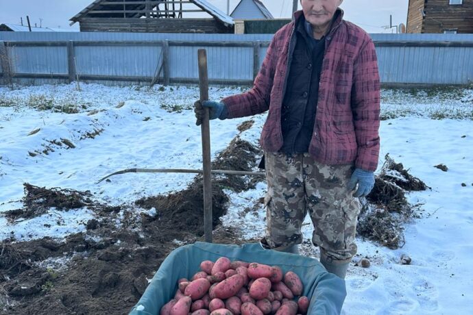 Уус Алдаҥҥа Мүрү нэһилиэгин олохтооҕо хортуоппуйун Бокуруоп күн хостоото
