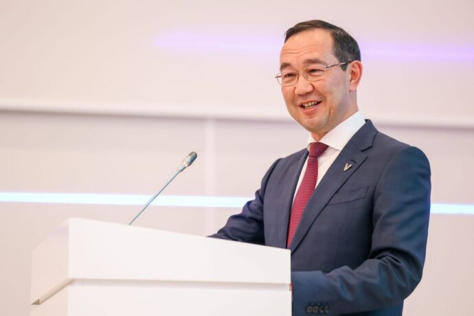 Төрөөбүт тыл уонна сурук-бичик күнүнэн Ил Дархан эҕэрдэлиир