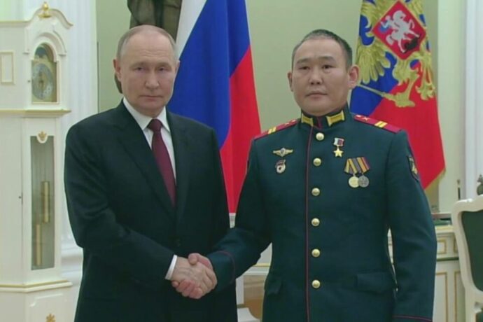 Россия Геройа Андрей Григорьев Москваҕа буолбут Кыайыы параадын туһунан кэпсээтэ