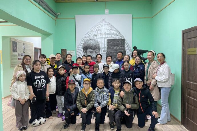 Тааттатааҕы Моҕол ураһаҕа ыалдьыт сылдьара элбиир