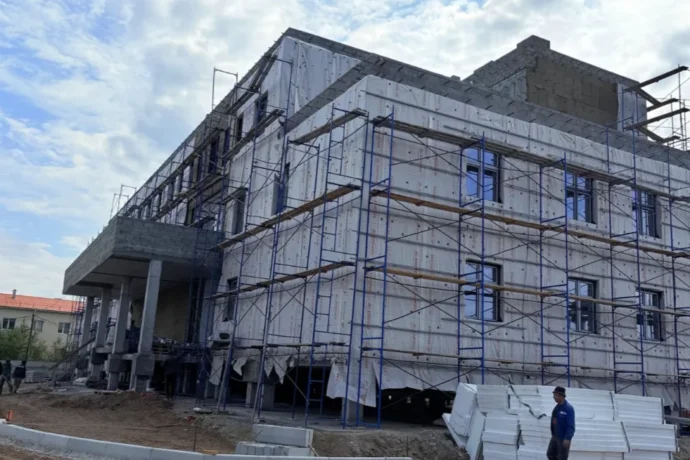 Аммаҕа поликлиника тутуута салҕанан барар