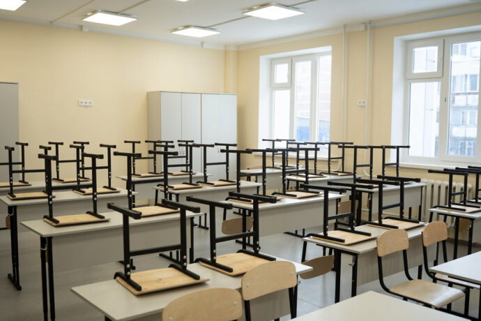 Хаҥалас оройуонун оскуолатыгар 19 кылаас тумуунан харантыыҥҥа барда