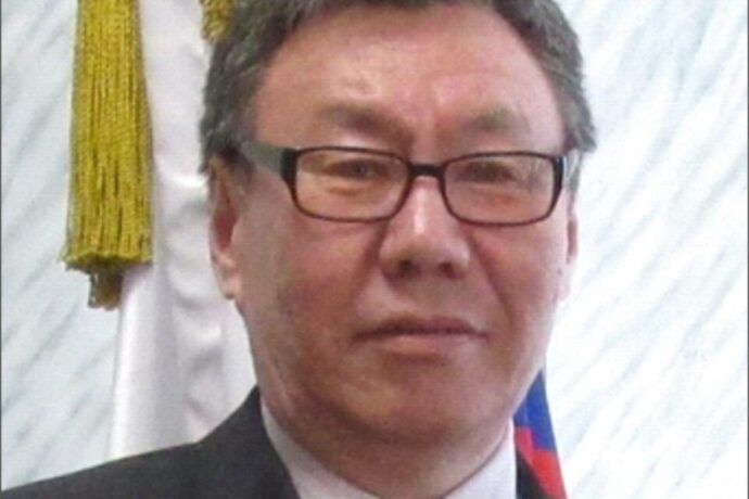 Иван Саввинов Өлөөн оройуонун баһылыгынан талылынна