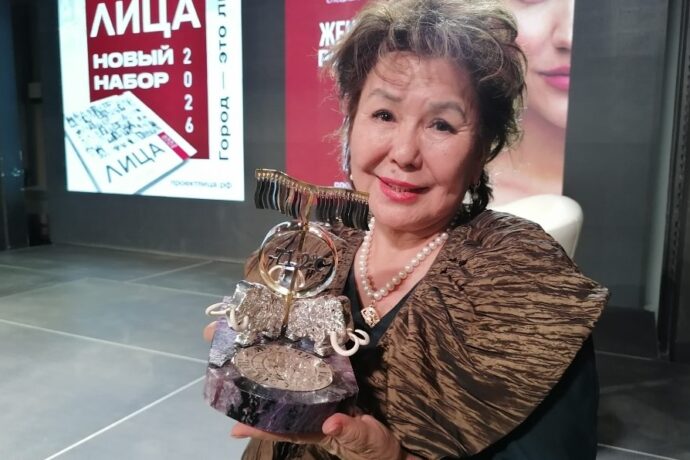 Дьокуускайга саҥа өйдөбүнньүк тутуллуон сөп