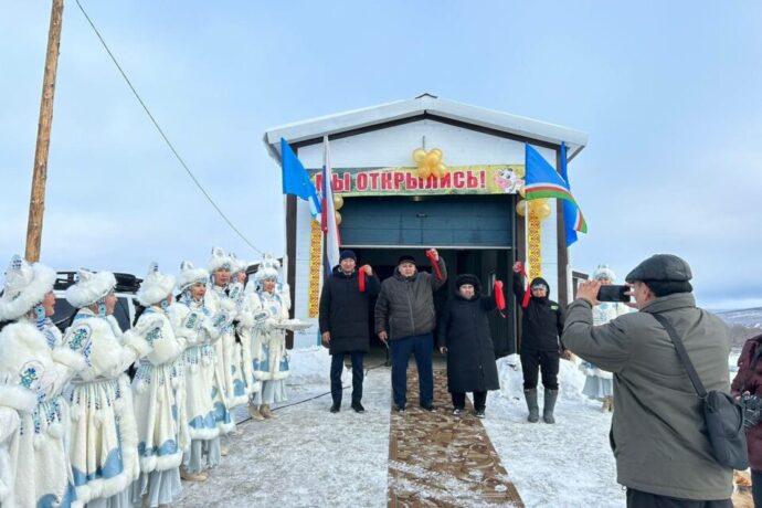 Дьааҥы оройуонугар аныгы хотон уонна үүт собуота арылынна