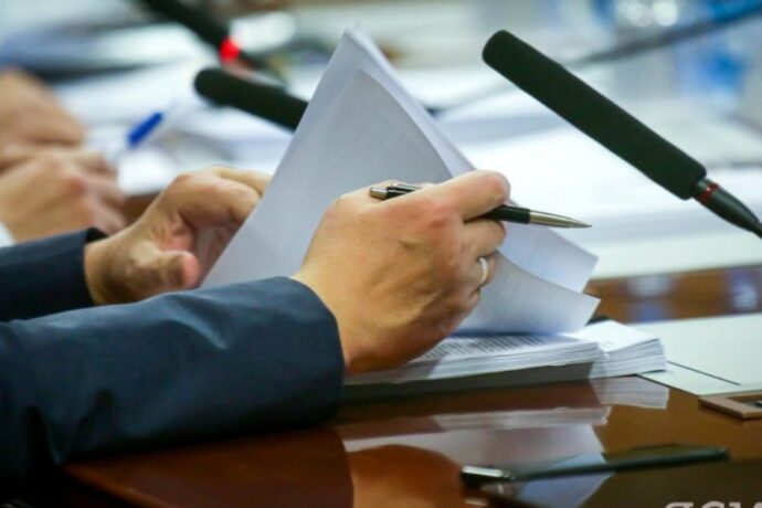 Сэтинньиттэн ханнык сокуоннар олоххо киирэллэрий?