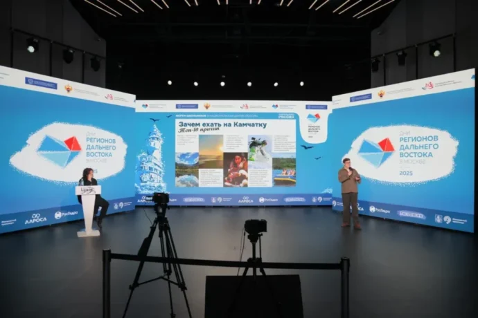 «Россия» национальнай киинигэр оскуола оҕолорун форума саҕаланна