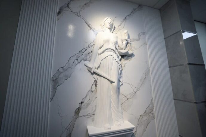 Дьокуускайга буолбут баһаарга үс оҕо өлбүтүнэн ийэ буруйданна