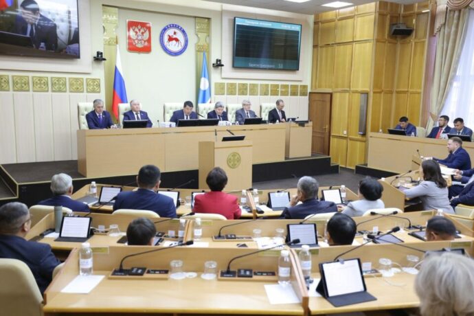 Федеральнай дотация Саха сирин бюджетын тэҥнииргэ көмөлөһөр