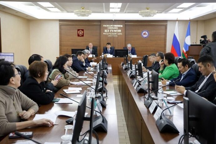 Татарстааҥҥа төрөөбүт тылы уонна култуураны чөл хаалларыыга Саха сирин уопутун туһаналлар