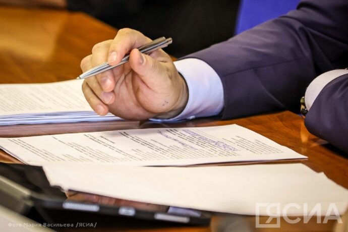 Саха сиригэр педагогтар тохсунньутааҕы мунньахтарыгар кэккэ сөбүлэһиилэргэ илии баттанна