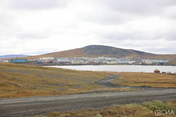 "Росатом Арктика» Саха сирин Арктикатын оройуоннарыгар 15 тыһ туонна ньиэби тиэрдиэҕэ