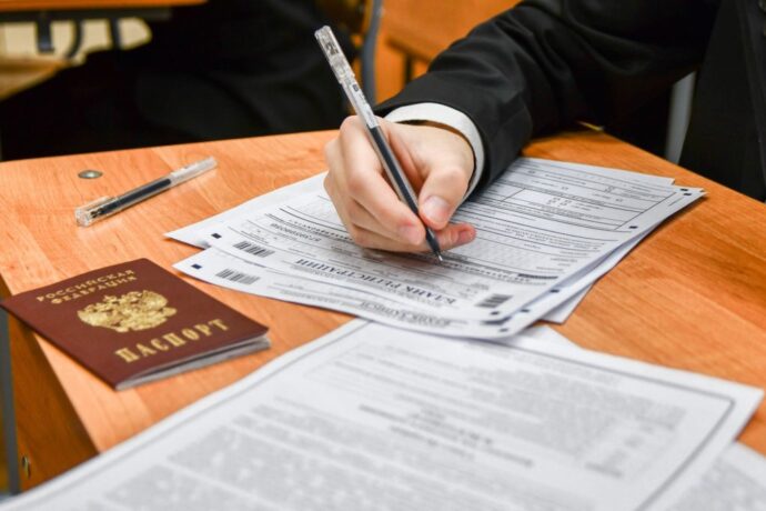 Оскуоланы бүтэрээччилэр ый бүтүөр диэри ханнык эксээмэни туттаралларын быһаарыахтара