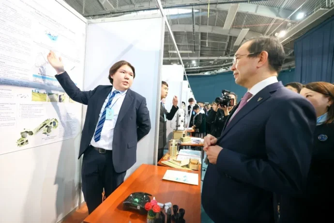 Ил Дархан нэдиэлэтэ: Оҕолорбут үлэлэрин таһыма билимҥэ уонна олоххо туттууга сылын аайы сайдан иһэр