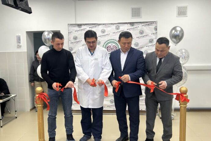 Илин эҥээр улуустарга Диализ киинэ баар буолла