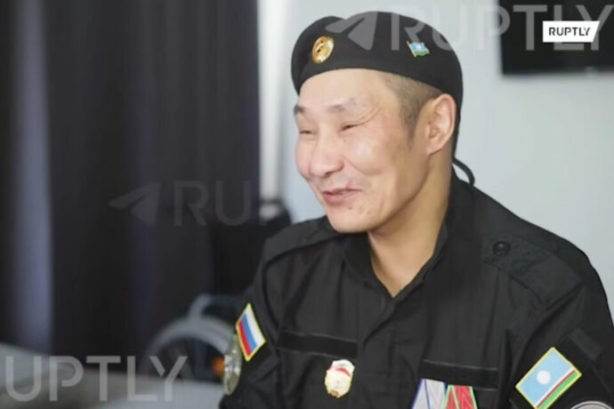 "Ийэбэр эрэннэрбитим»: Саха сириттэн АБДь-га бааһырбыт уол кытаанах быһаарыныыта