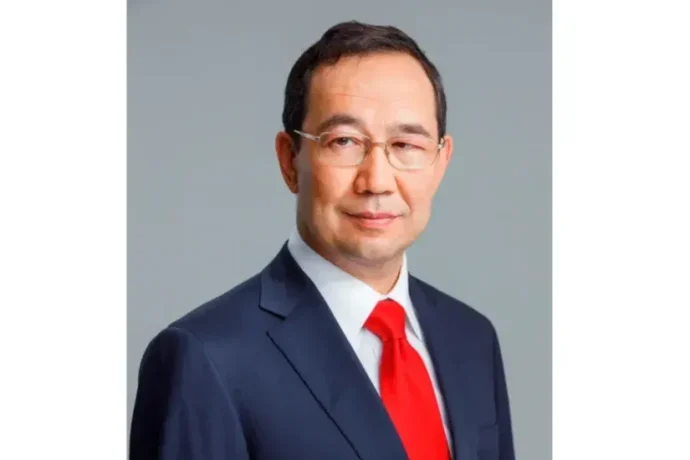 Ил Дархан Айсен Николаев Төрөөбүт тыл уонна сурук-бичик күнүнэн эҕэрдэлиир