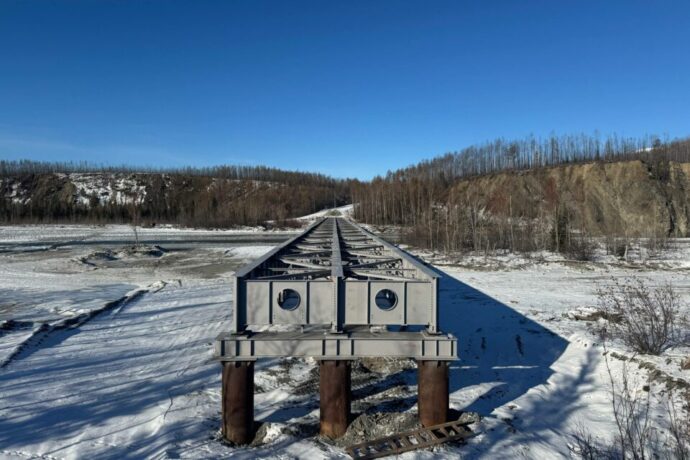 Томпо оройуонугар "Дьааҥы" айан суолугар национальнай бырайыагынан икки муостаны туталлар