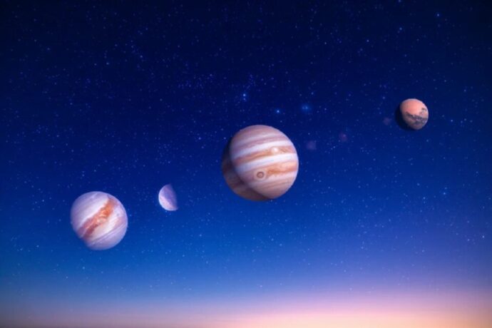 Планеталар сэдэхтик көстөр улахан параадтара олунньу бүтүүтүгэр буолуоҕа