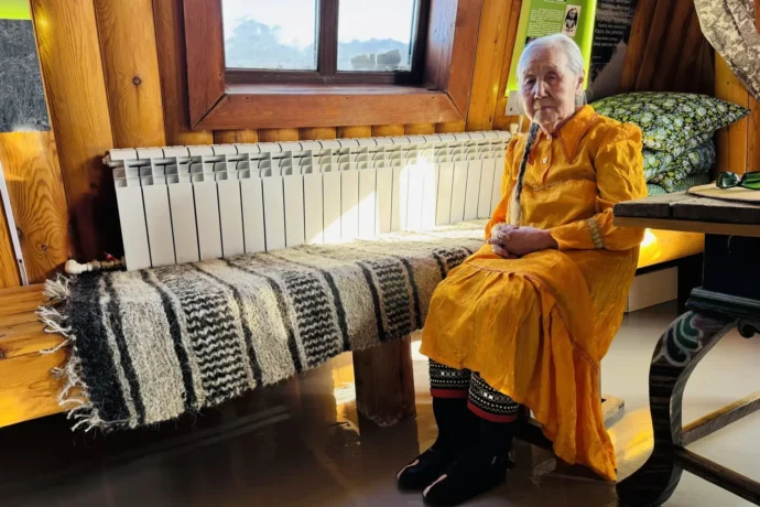 Тааттаҕа "Ситимнэр" сөрүө баайан П.А.Ойуунускай аатынан судаарыстыбаннай музейга бэлэхтээтилэр