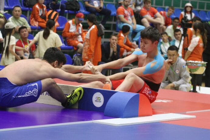 Мас-рестлиҥҥэ Саха сиригэр бастыыр иһин күрэхтэһиигэ Үөһээ Бүлүү улууһа сөҕүмэрдик кыайда