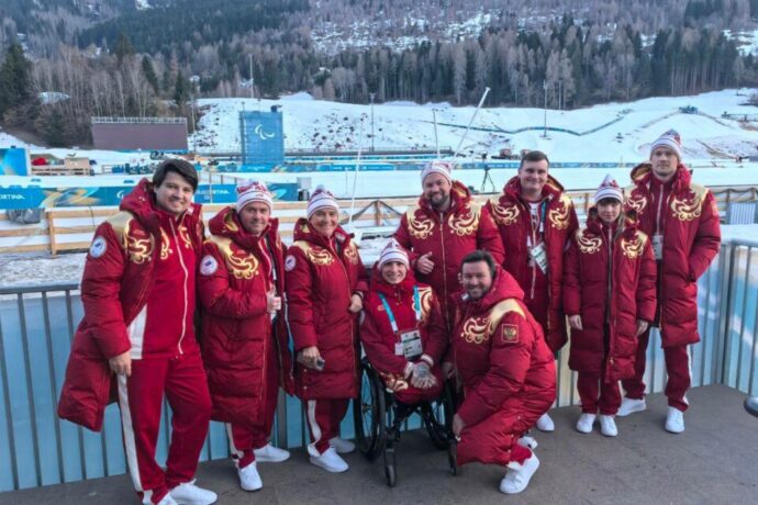 Арассыыйа хамаандата 12 сыл иһигэр бастакытын былаахтаах уонна гимннаах Паралимпиадаҕа тахсыаҕа