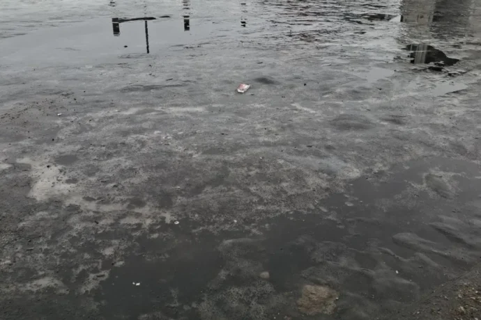 Сунтаарга бэҕэһээҥиттэн ардах, сарсыардаттан уулуссаларыгар халтараан