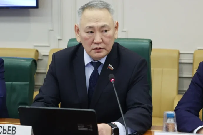 Сахамин Афанасьев тас дойдулар буккуһууларын сэрэтэр туһугар оҥоһуллубут миэрэлэри кэпсээтэ