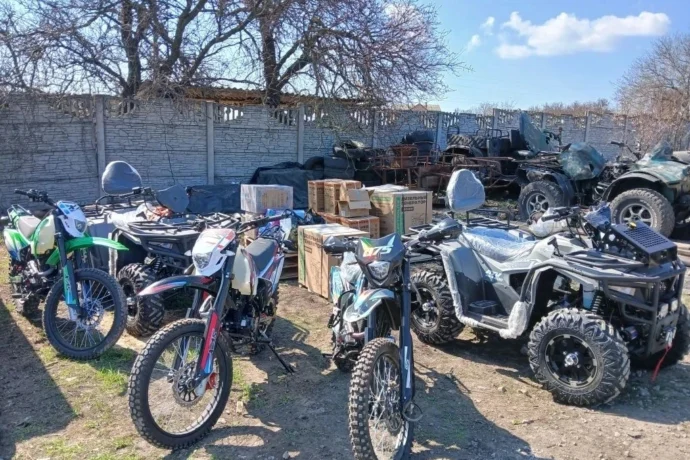 Уус Алдан олохтоохторо АБДь-га сулууспалыыр буойуттарыгар техника, баһыылка тириэрдэллэр