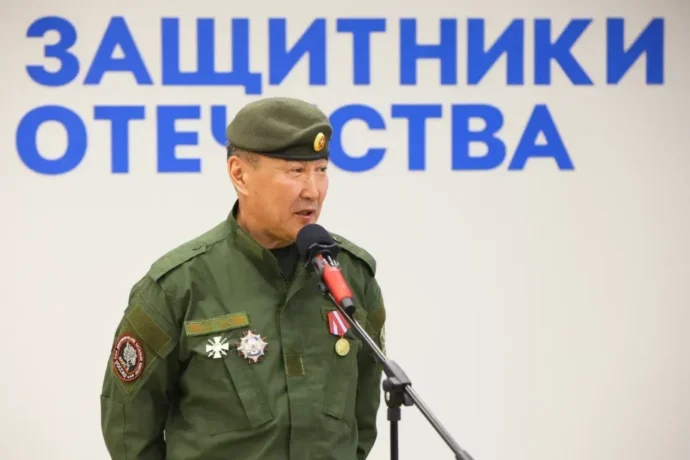 АБДь бэтэрээнэ Саха сиригэр билим-үөрэтэр киин дириэктэринэн үлэлиир