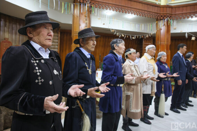 Саха сирин бастыҥ олоҥхоһутун 500 тыһ солк бириэмийэлиэхтэрэ