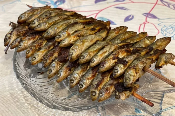 ТӨРҮТАС.САХАСИРЭ: Төрүт ас аатын нууччалыы тылбааһа (Өксөкүлээх Өлөксөй айымньыларынан)