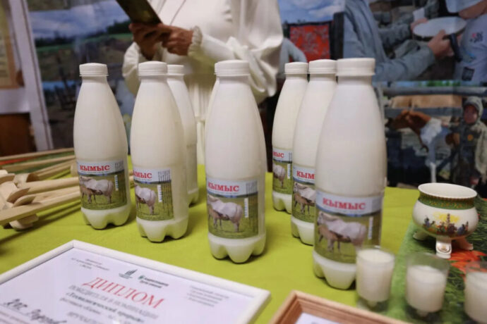 Казахстан кымысчыта Астана куоракка буолар Кымыс бэстибээлигэр сахалары ыҥырда