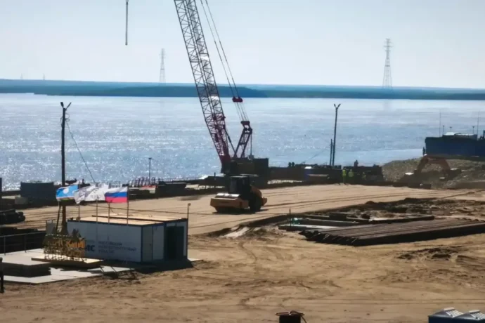 Айсен Николаев Владимир Путиҥҥа Өлүөнэ муостатын тутуу туһунан кэпсээтэ