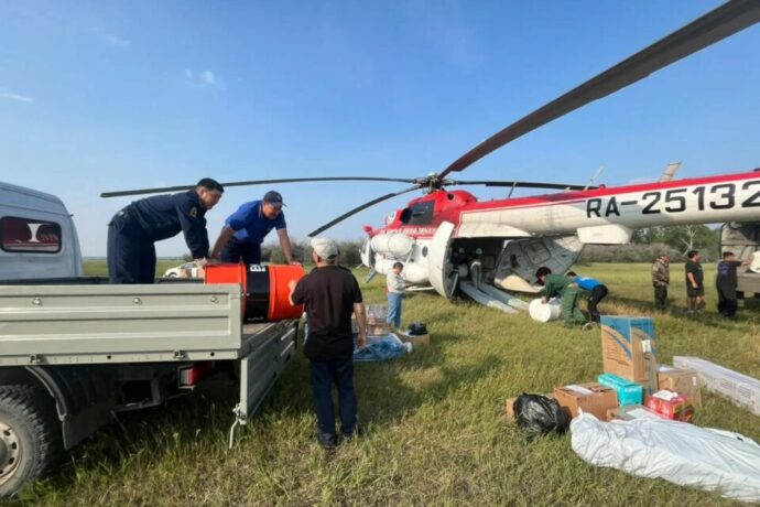 Ньурбаттан Ээйик сэлиэнньэтигэр гуманитарнай көмөнү ыыттылар