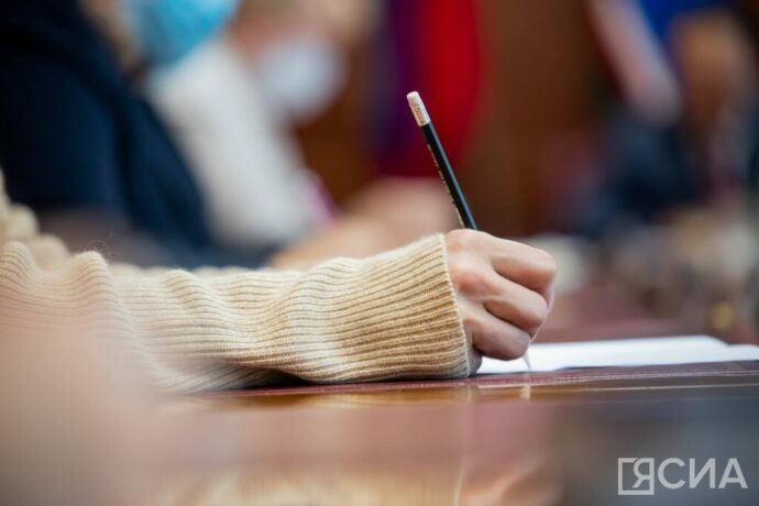 Гражданскай уопсастыбаны сайыннарыыга Ил Дархан граннарын күрэҕэр 200-тэн тахса сайаапка киирдэ