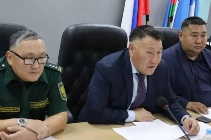 Уус Алдаҥҥа хагдаҥ эһэ ахсаанын сүрүннүүр боппуруоһу дьүүллэстилэр